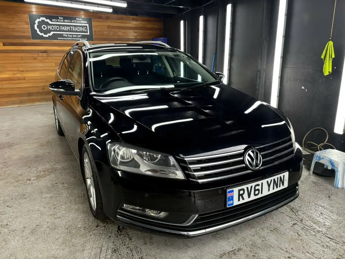 2011-volkswagen-passat-20td-sport-170ps-saloon-4d-big-0