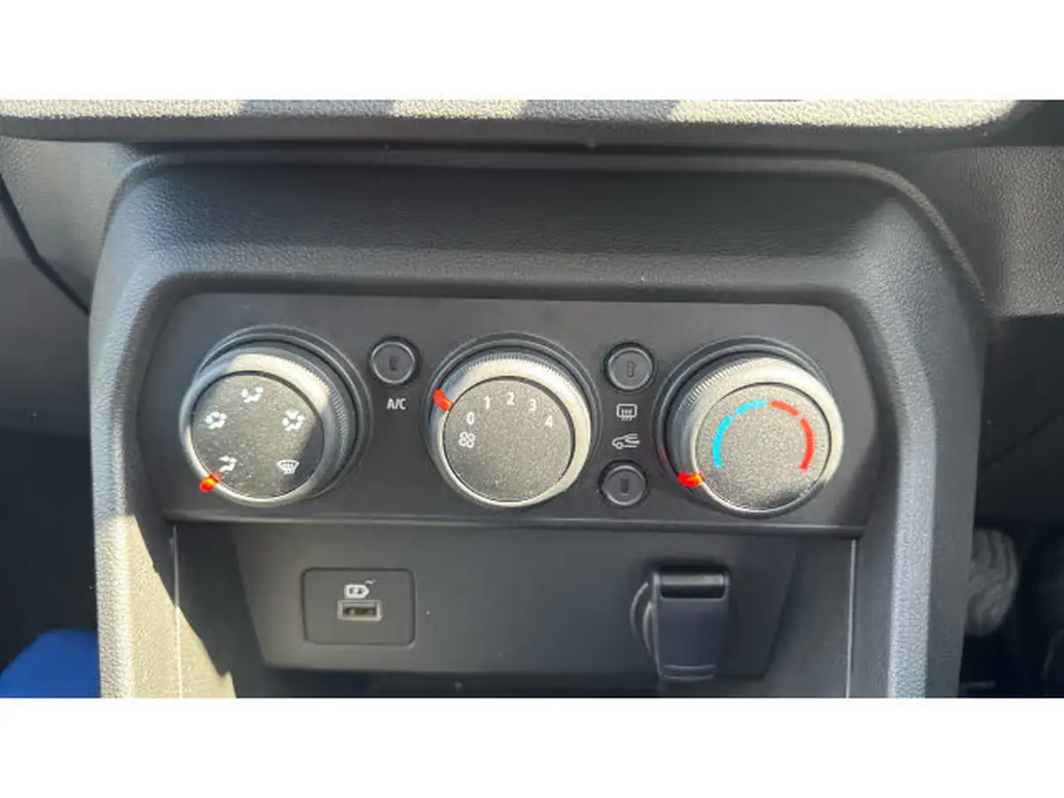 2021-dacia-sandero-10-tce-comfort-90bhp-big-20