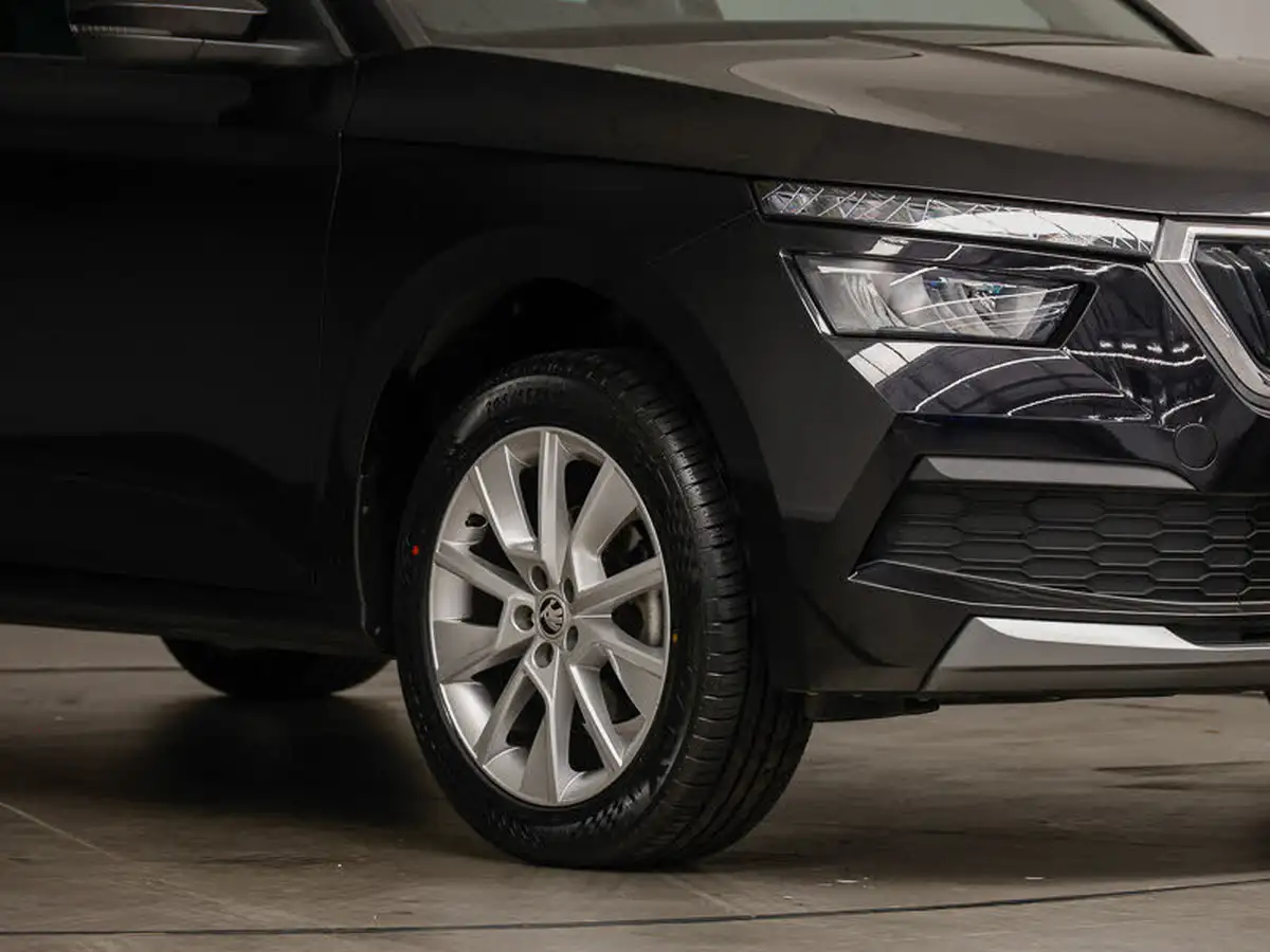 2023-skoda-kamiq-15-tsi-se-drive-big-7