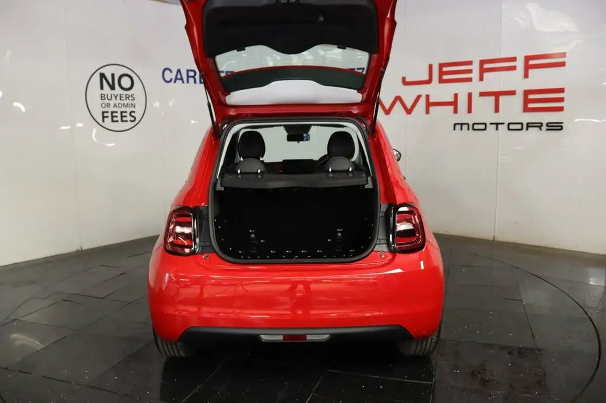 2022-fiat-500-e-red-117bhp-big-21