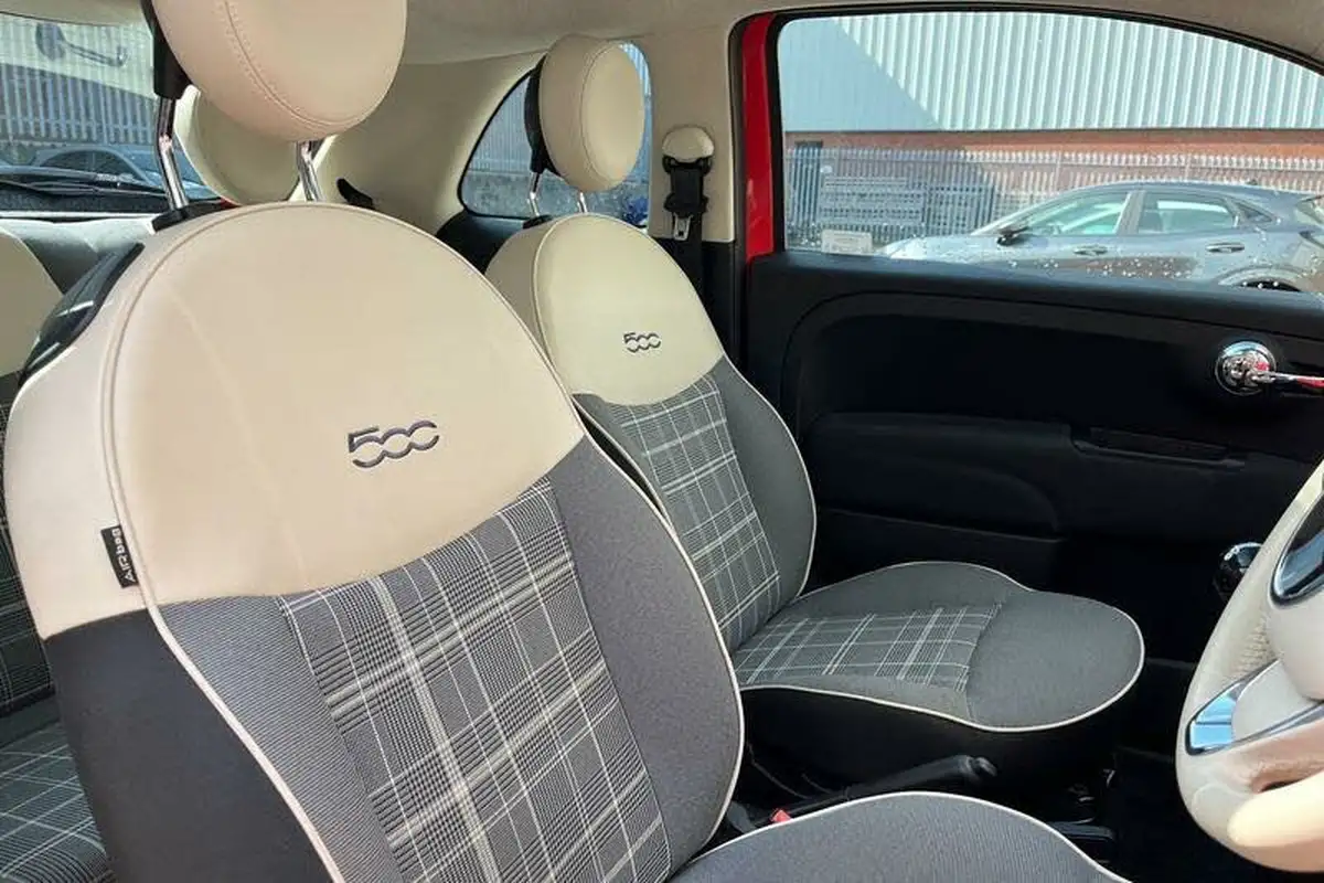 2018-fiat-500-12-lounge-big-16