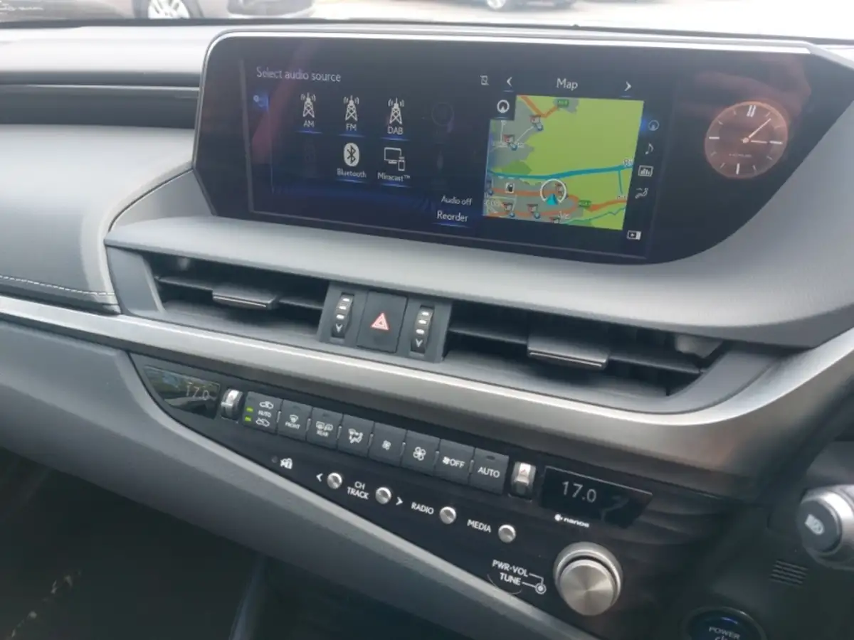 2021-lexus-es-300h-25-es-218bhp-without-navigation-big-15