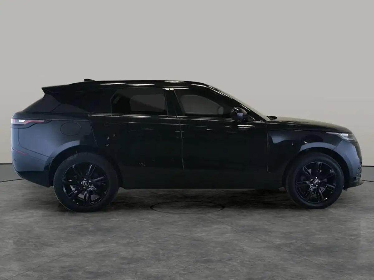 2022-land-rover-range-rover-velar-20-d200-velar-big-15