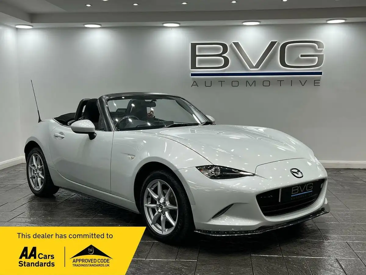 2015-mazda-mx-5-15-se-l-nav-big-0