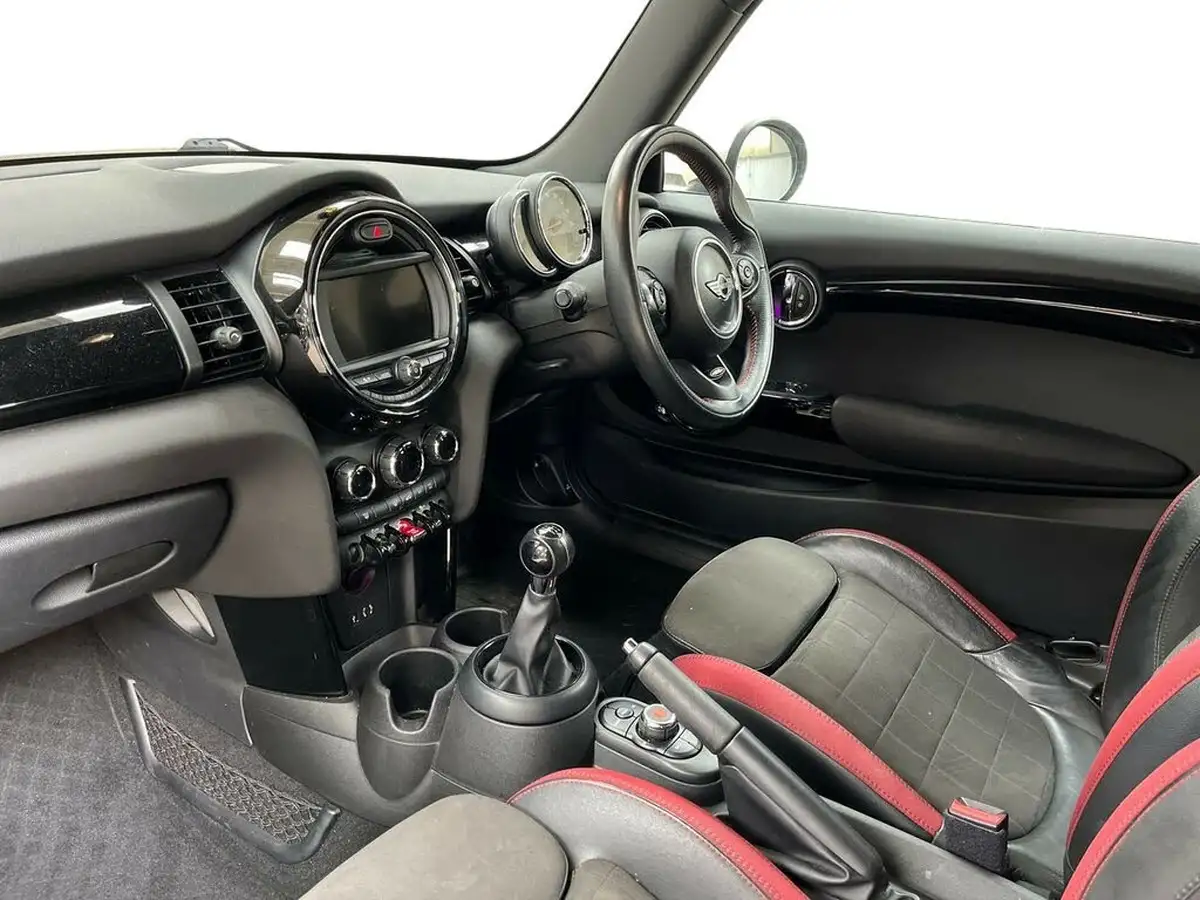 2018-mini-cooper-15-1499-gt-media-xlss-big-8