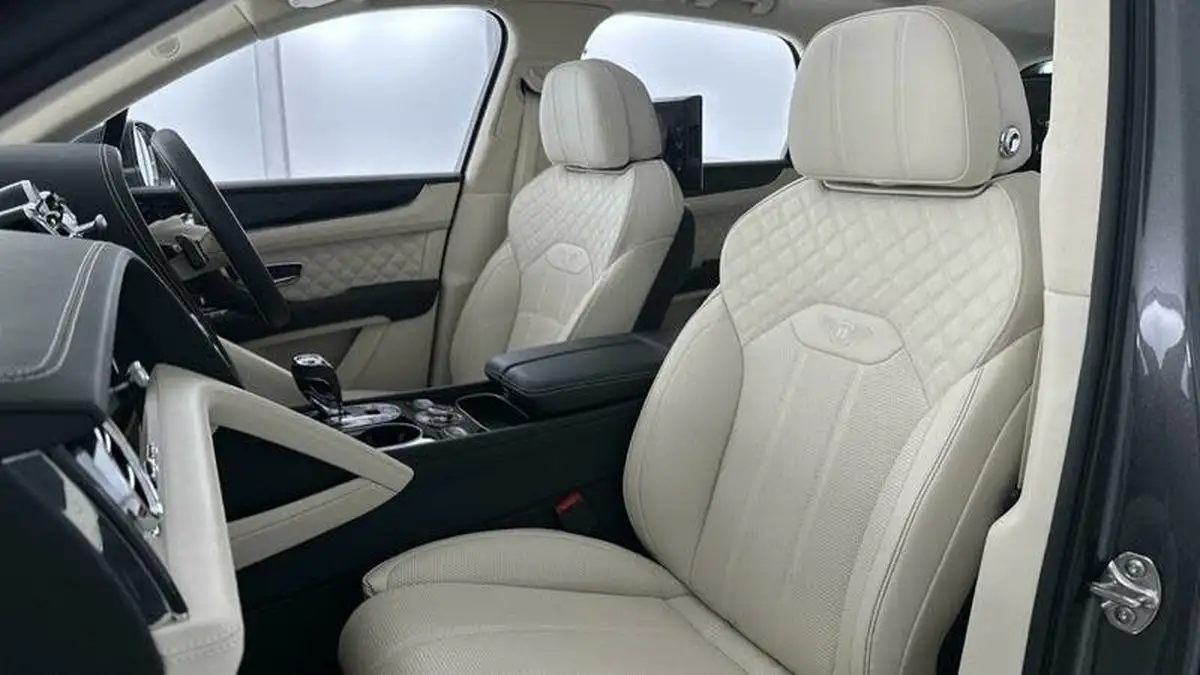 2023-bentley-bentayga-40-v8-big-13