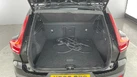 2022-volvo-xc40-15-t4-r-design-small-26