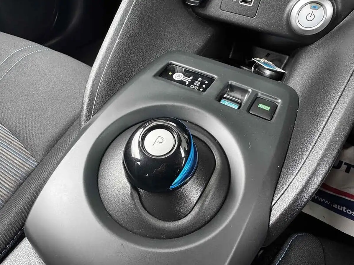 2022-nissan-leaf-e-acenta-big-35