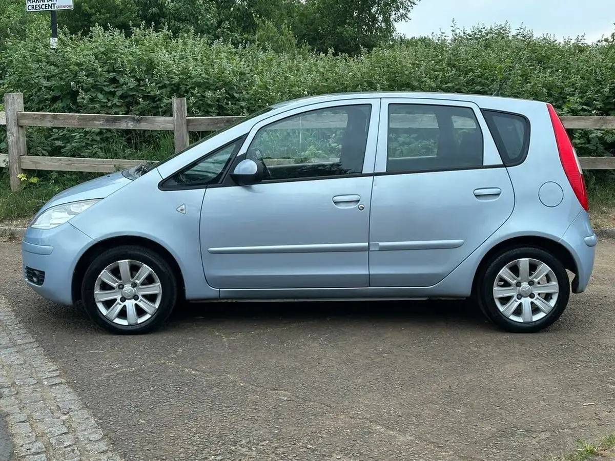 2007-mitsubishi-colt-15td-cz2-amt-big-7