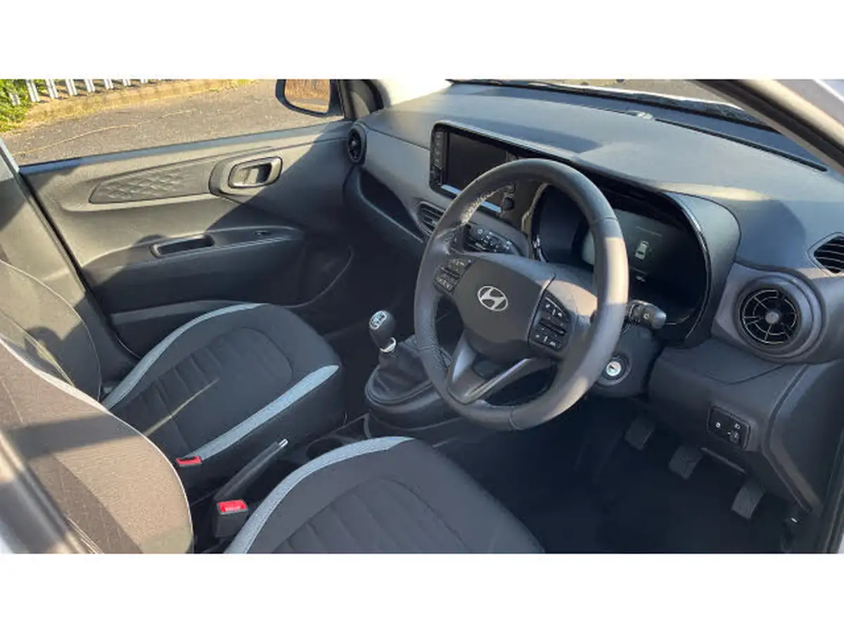 2024-hyundai-i10-12-advance-79ps-big-10