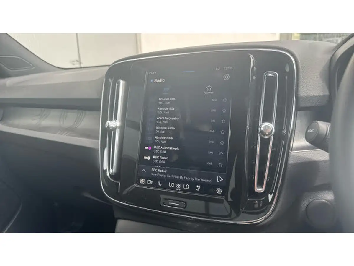 2023-volvo-xc40-e-recharge-ultimate-235bhp-big-27