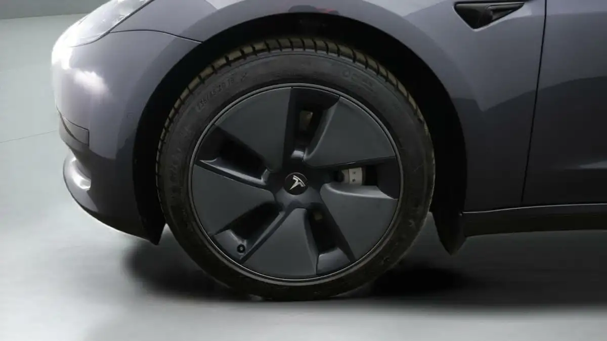 2021-tesla-model-3-e-standard-plus-big-17