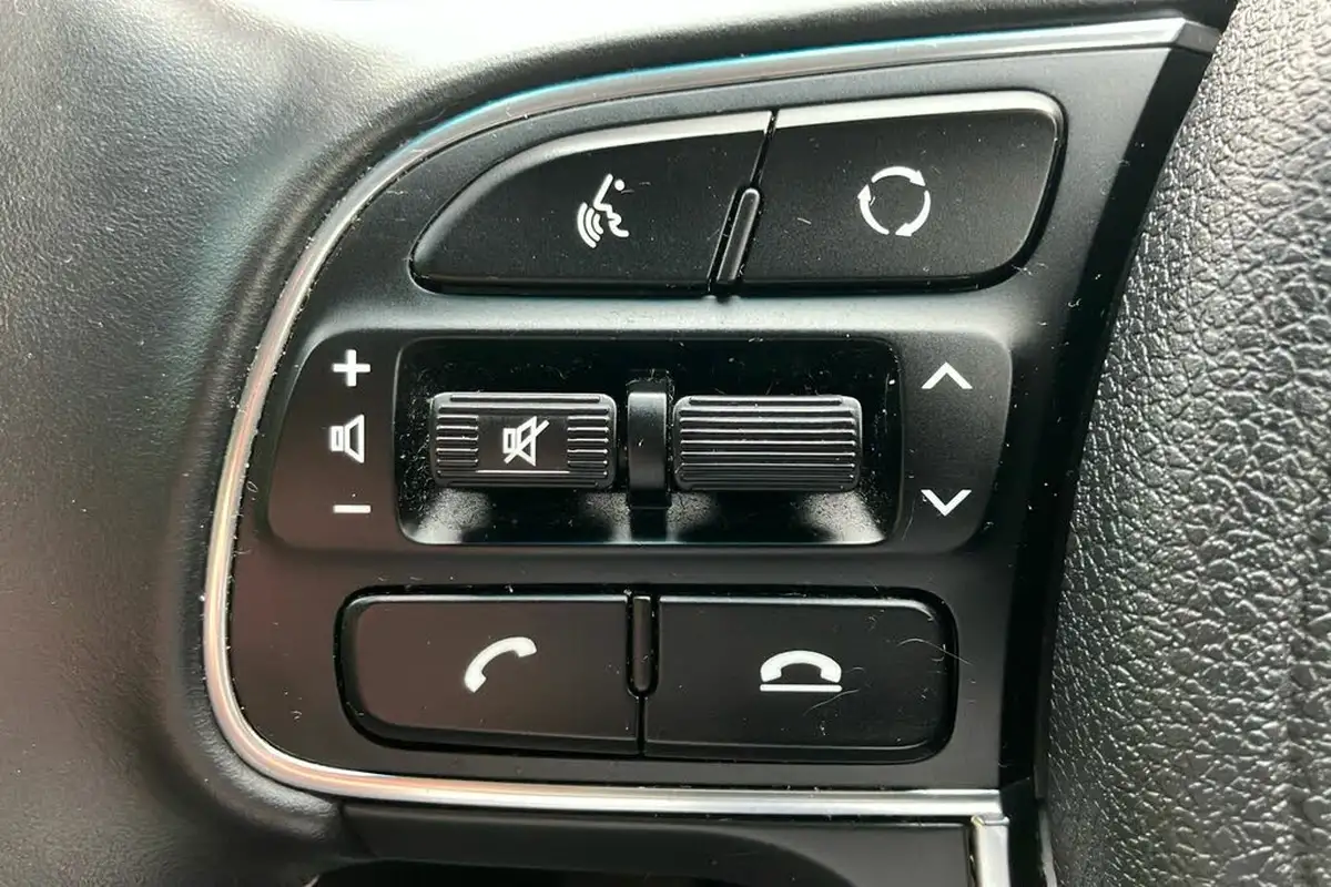 2022-kia-niro-16-gdi-3-156kwh-big-47