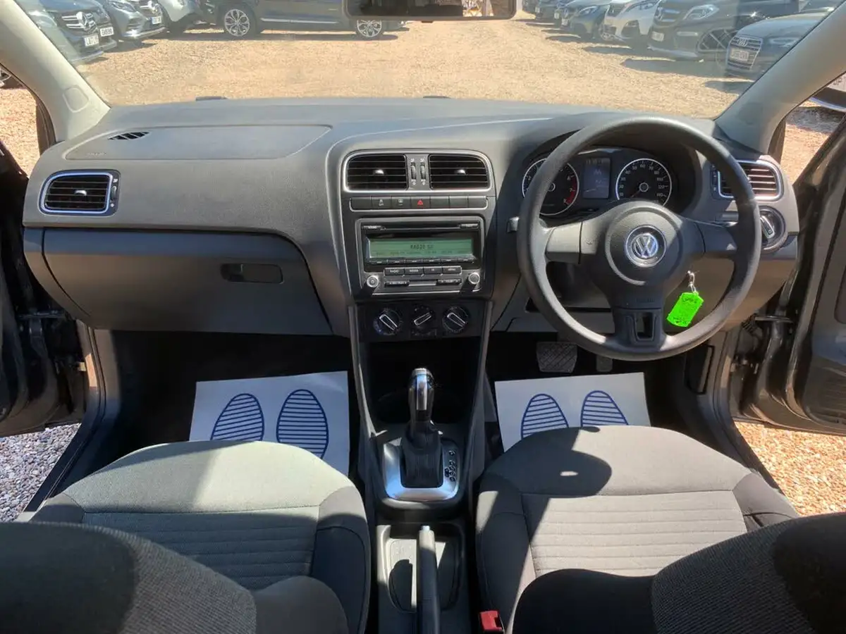 2010-volkswagen-polo-14-se-86ps-5d-dsg-big-27