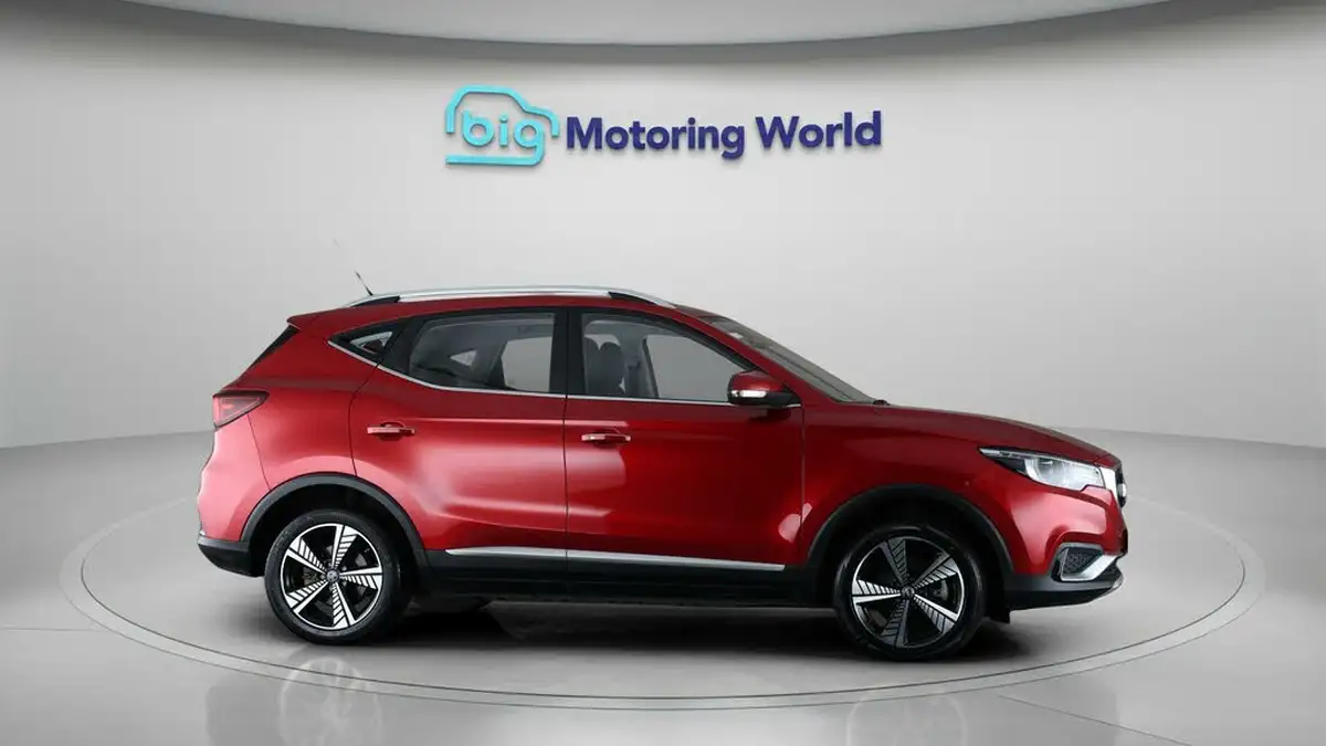 2021-mg-zs-suv-e-exclusive-ev-big-8