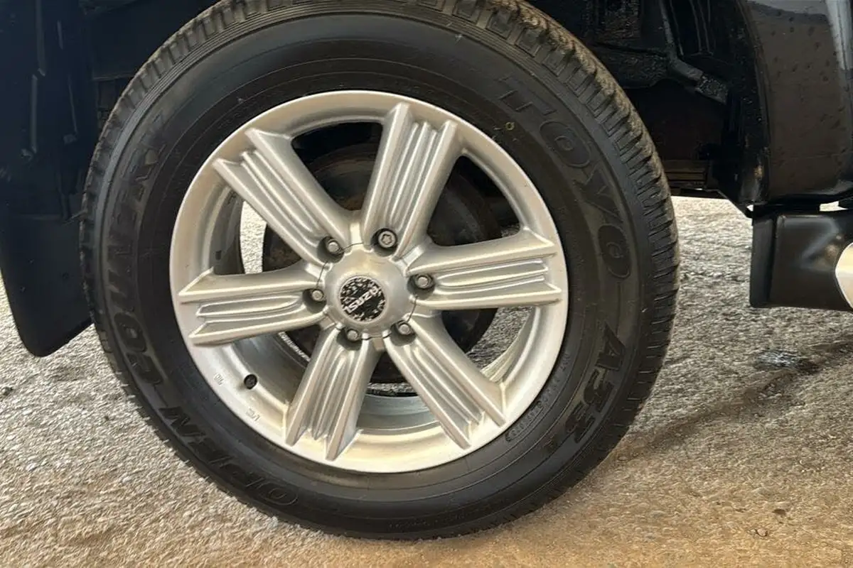 2019-isuzu-d-max-19td-yukon-double-pickup-auto-big-33