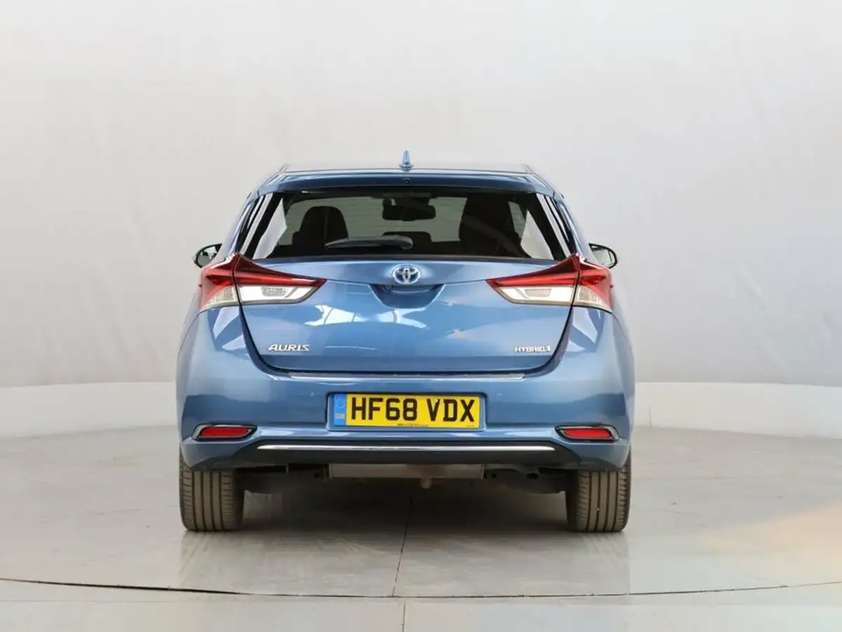 2018-toyota-auris-18-vvt-i-hsd-excel-pan-roof-hatchback-big-8