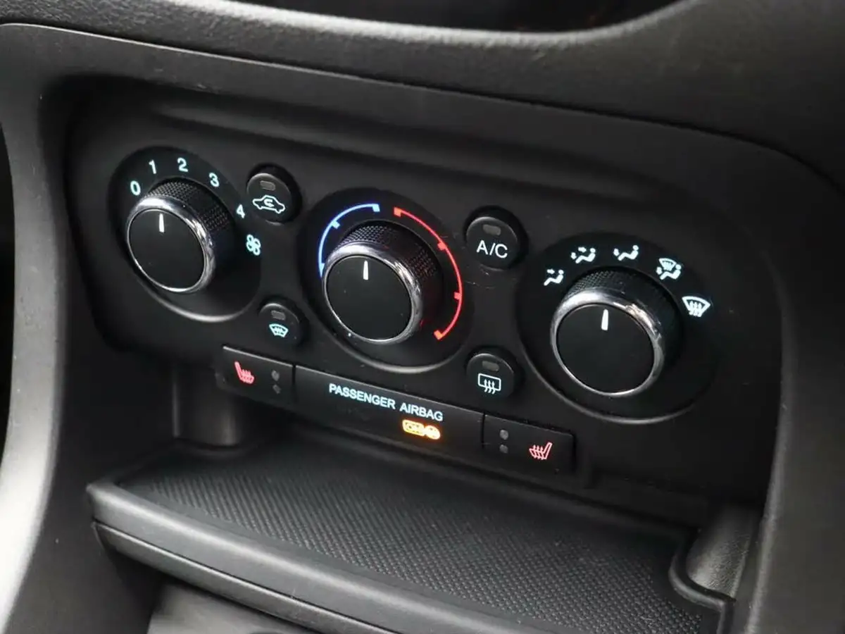 2019-ford-ka-12-ti-vct-active-big-37