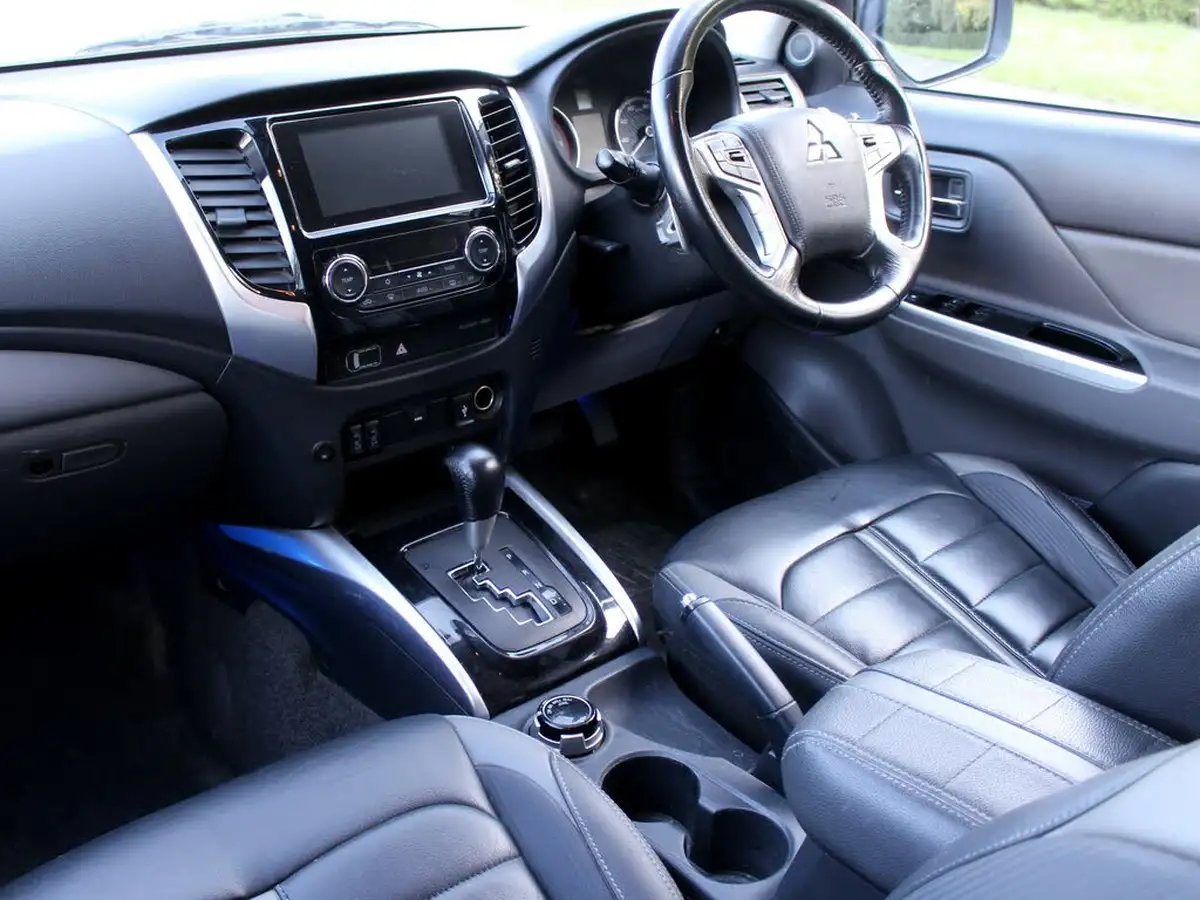 2019-mitsubishi-l200-24di-d-barbarian-eu6b-auto-big-12