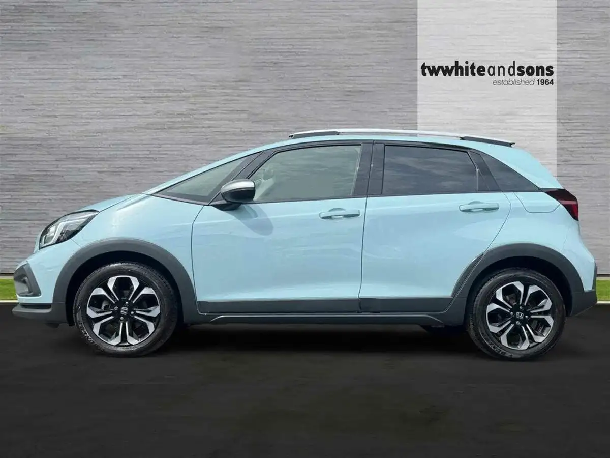 2020-honda-jazz-15-i-mmd-crosstar-ex-big-3