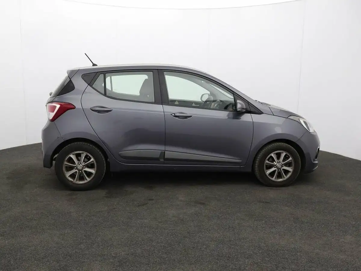 2016-hyundai-i10-12-premium-auto-big-10