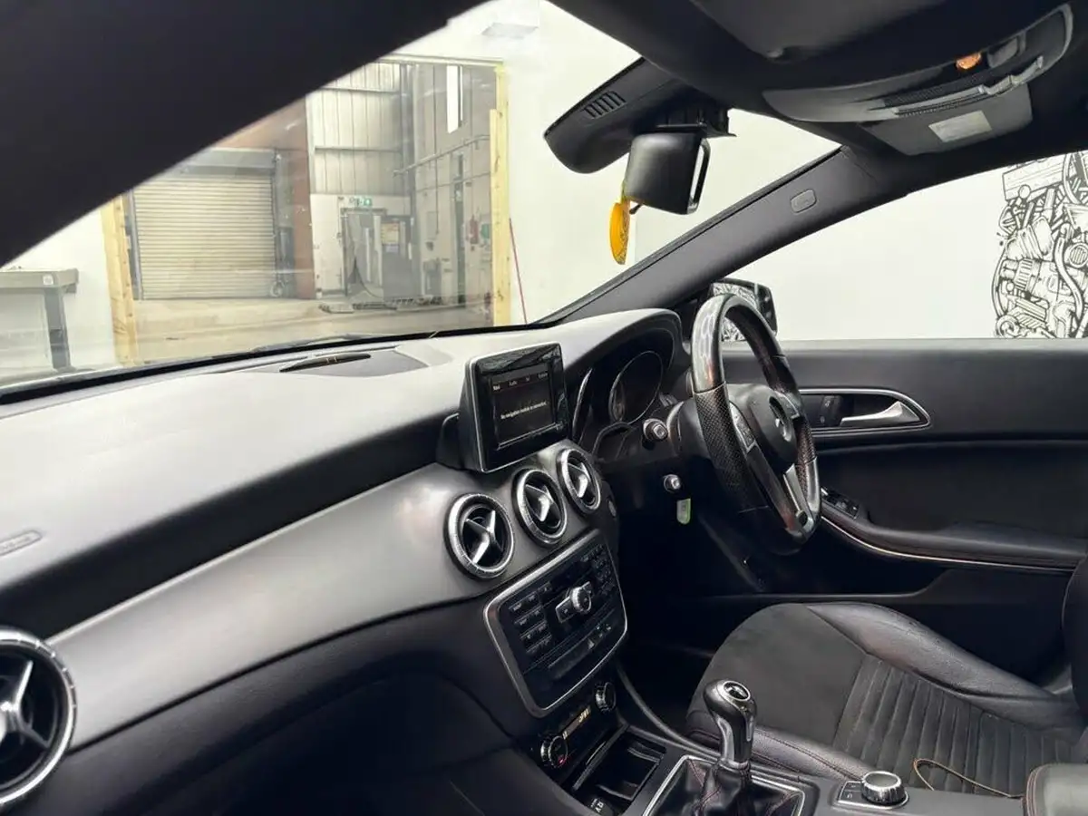 2014-mercedes-benz-cla-21cdi-cla-200-amg-sport-136bhp-ss-big-16