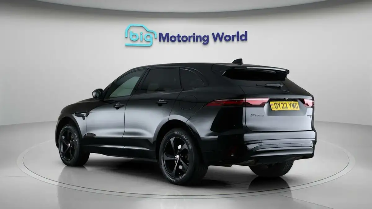 2022-jaguar-f-pace-20-p400e-r-dynamic-s-big-5