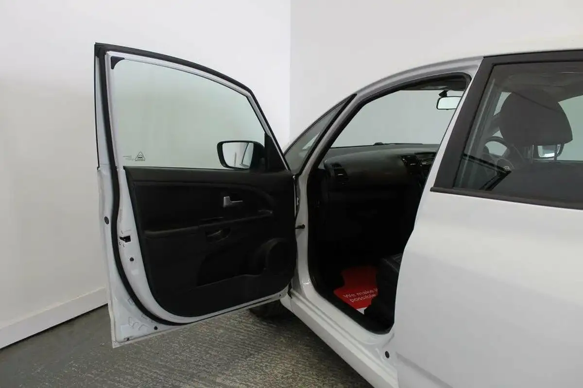 2011-kia-venga-16-3-auto-big-20