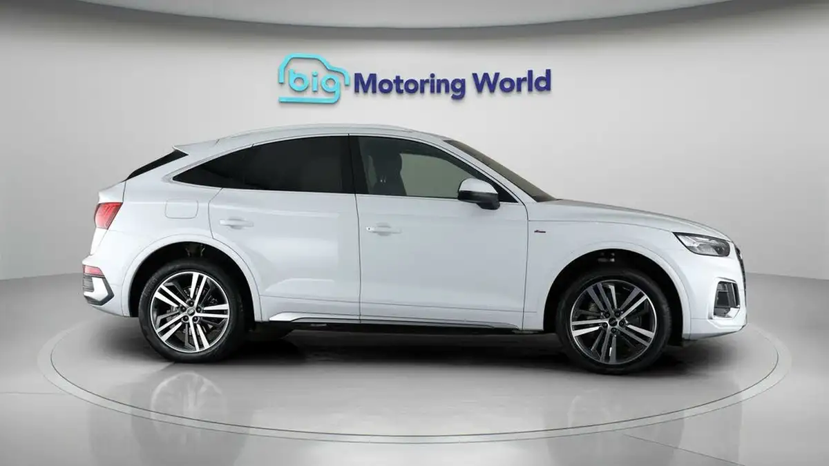2022-audi-q5-20-45-tfsi-s-line-sportback-big-7