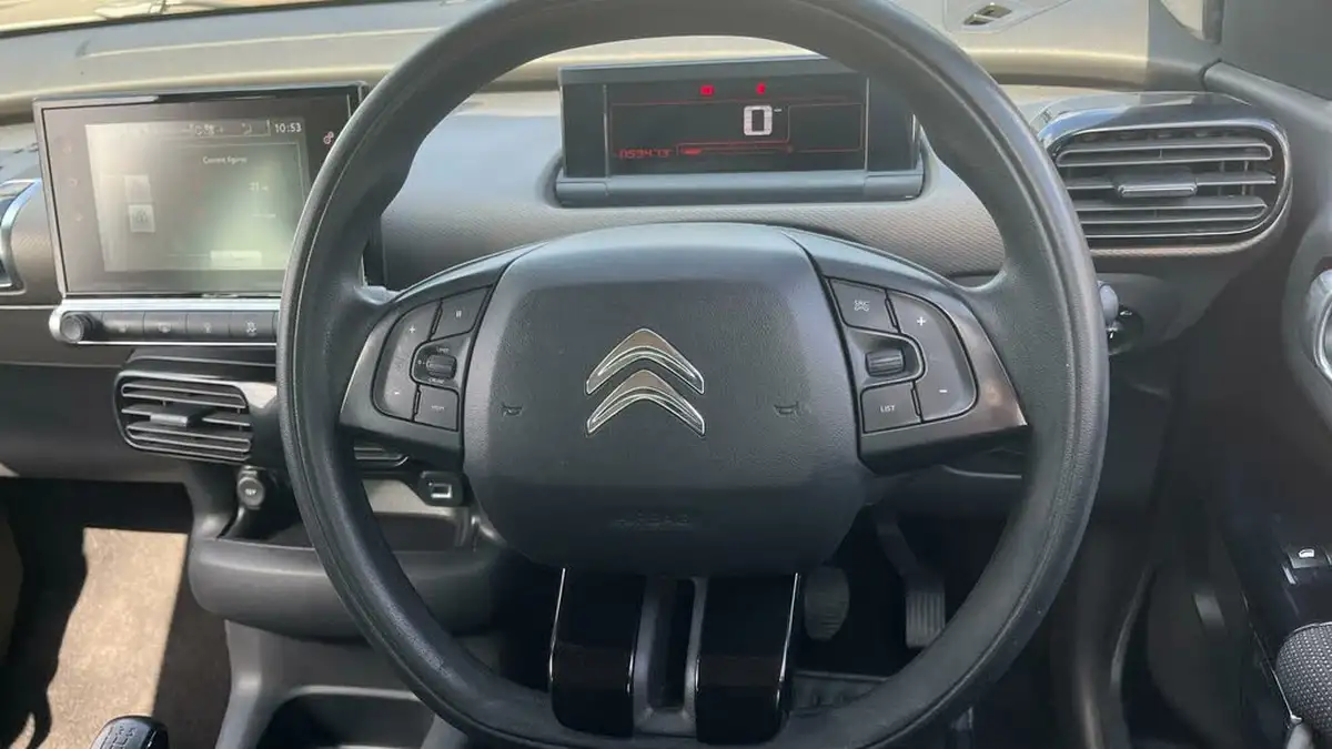 2016-citroen-c4-cactus-12-puretech-touch-big-7