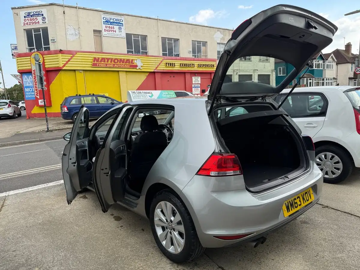 2014-volkswagen-golf-14-se-tsi-122ps-ss-hatchback-5d-1395cc-dsg-big-11