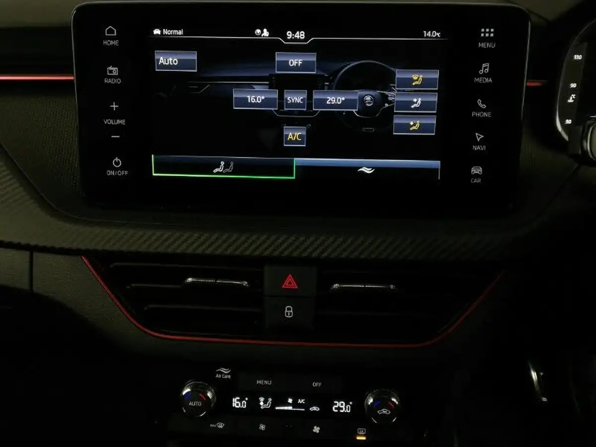 2024-skoda-kamiq-10-tsi-monte-carlo-116ps-dsg-big-17