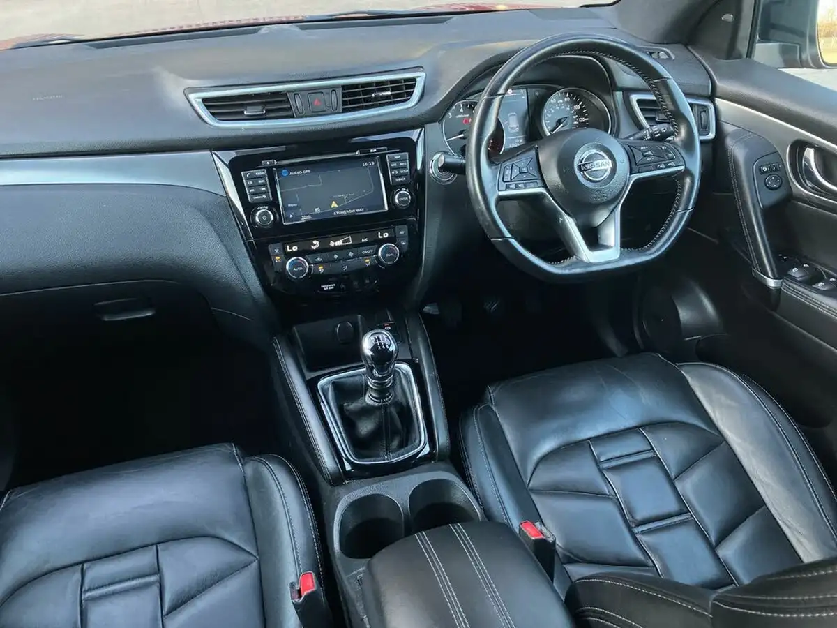 2018-nissan-qashqai-12-dig-t-tekna-big-48