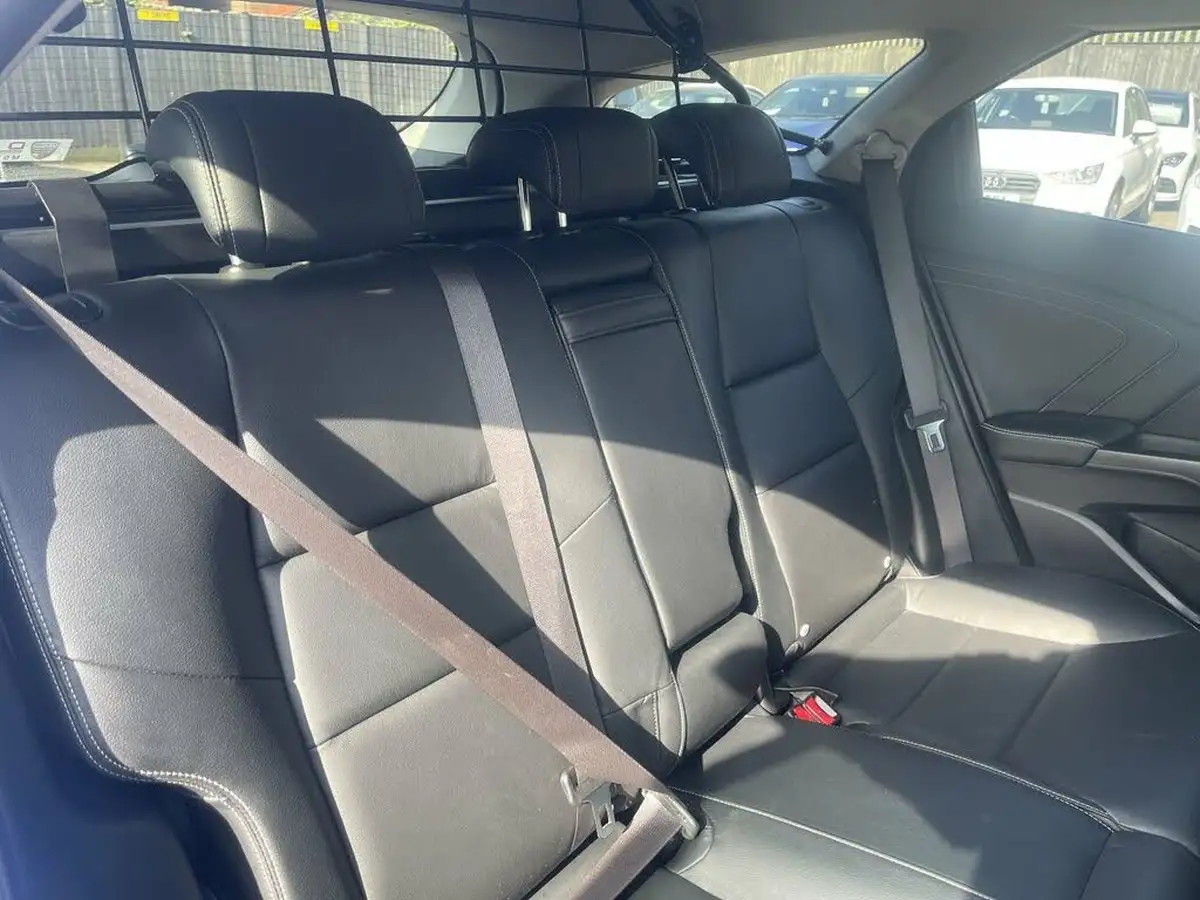 2016-honda-civic-18-ex-plus-honda-connect-with-navi-tourer-auto-big-14