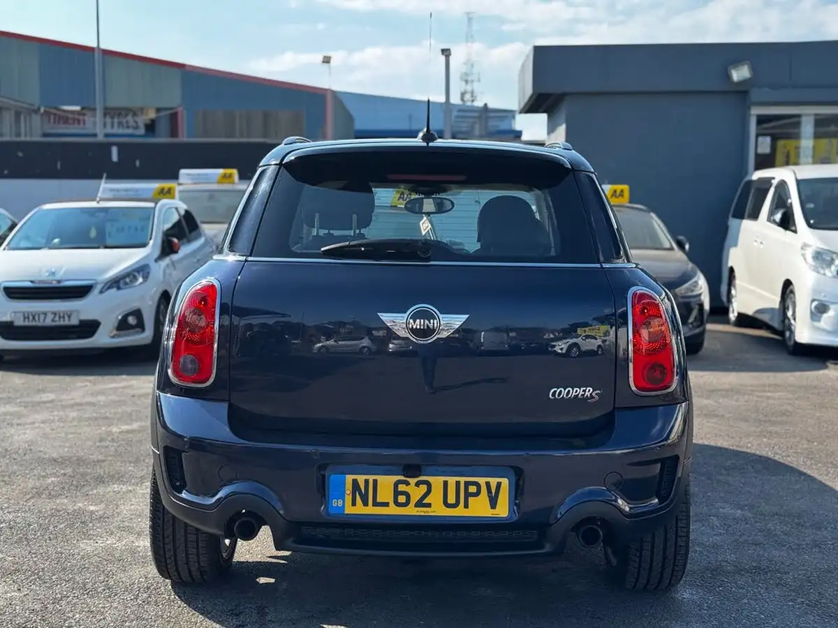2012-mini-countryman-16-cooper-s-chili-big-5