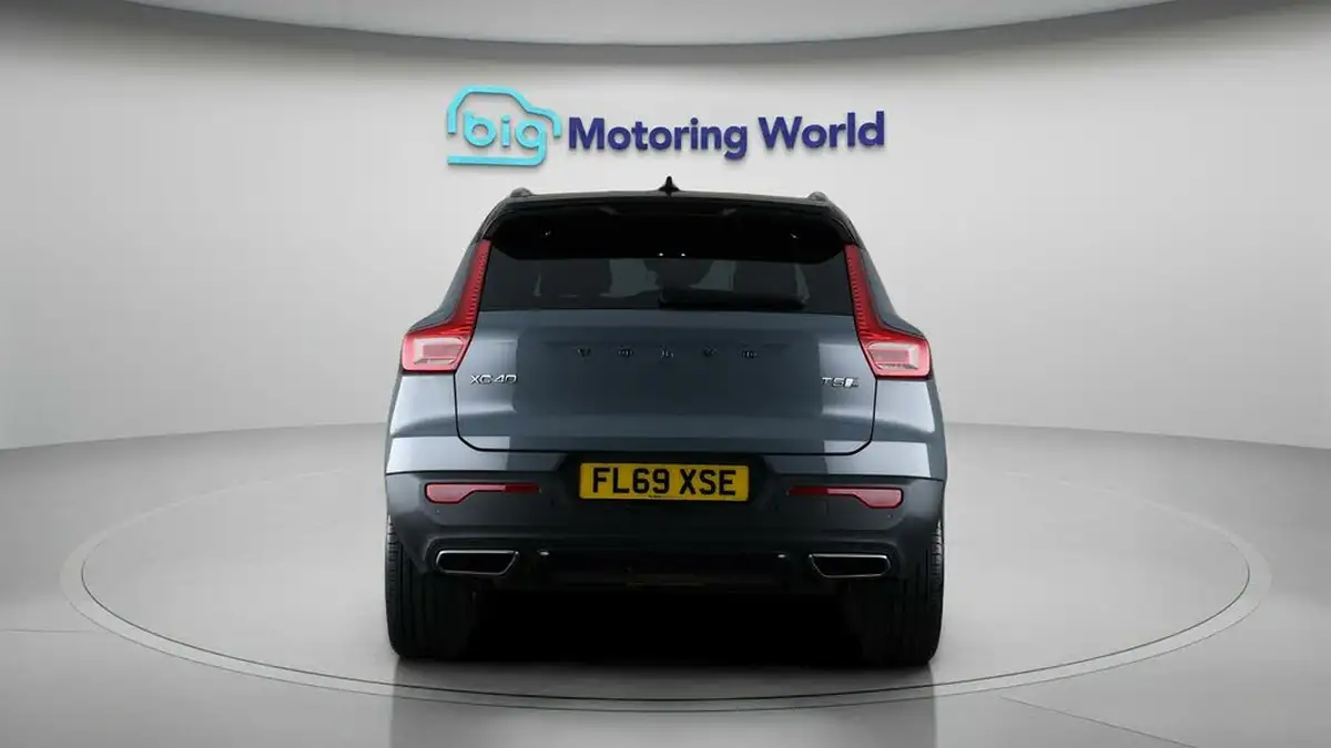 2019-volvo-xc40-20-t5-r-design-big-6