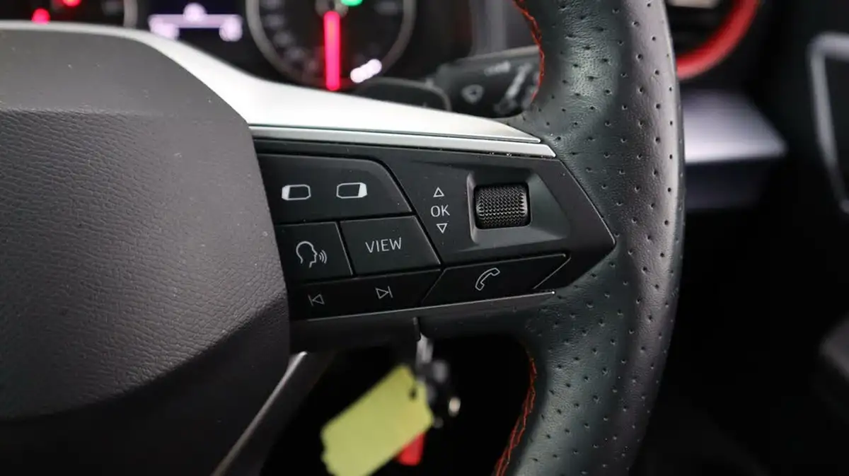 2022-seat-arona-10-tsi-fr-dsg-big-23