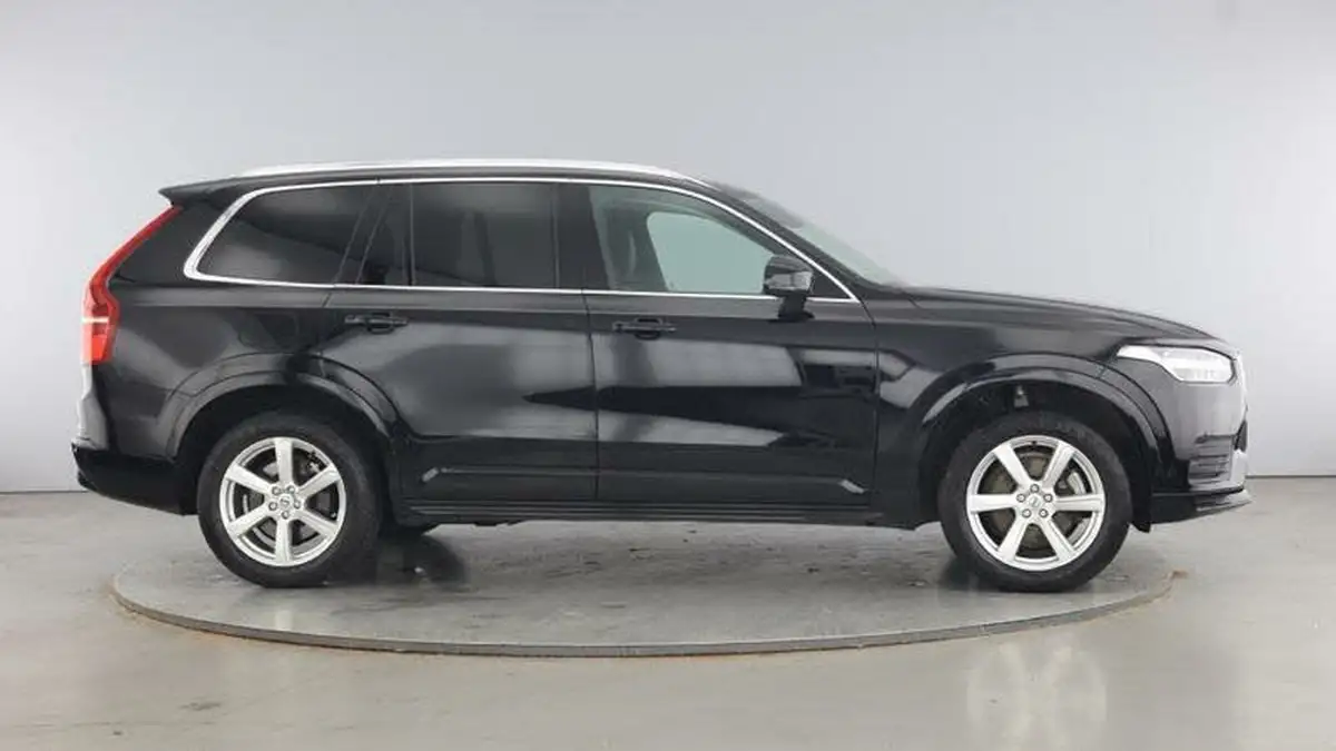 2024-volvo-xc90-20-b5-core-big-3