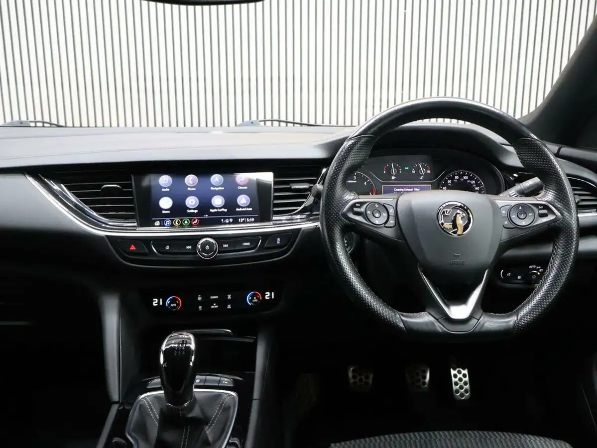 2018-vauxhall-insignia-grand-sport-20td-sri-vx-line-nav-big-45