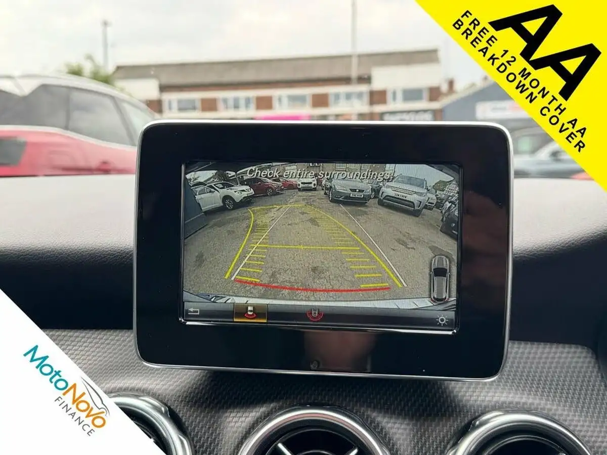 2019-mercedes-benz-gla-class-21d-gla-200d-se-executivess-big-3