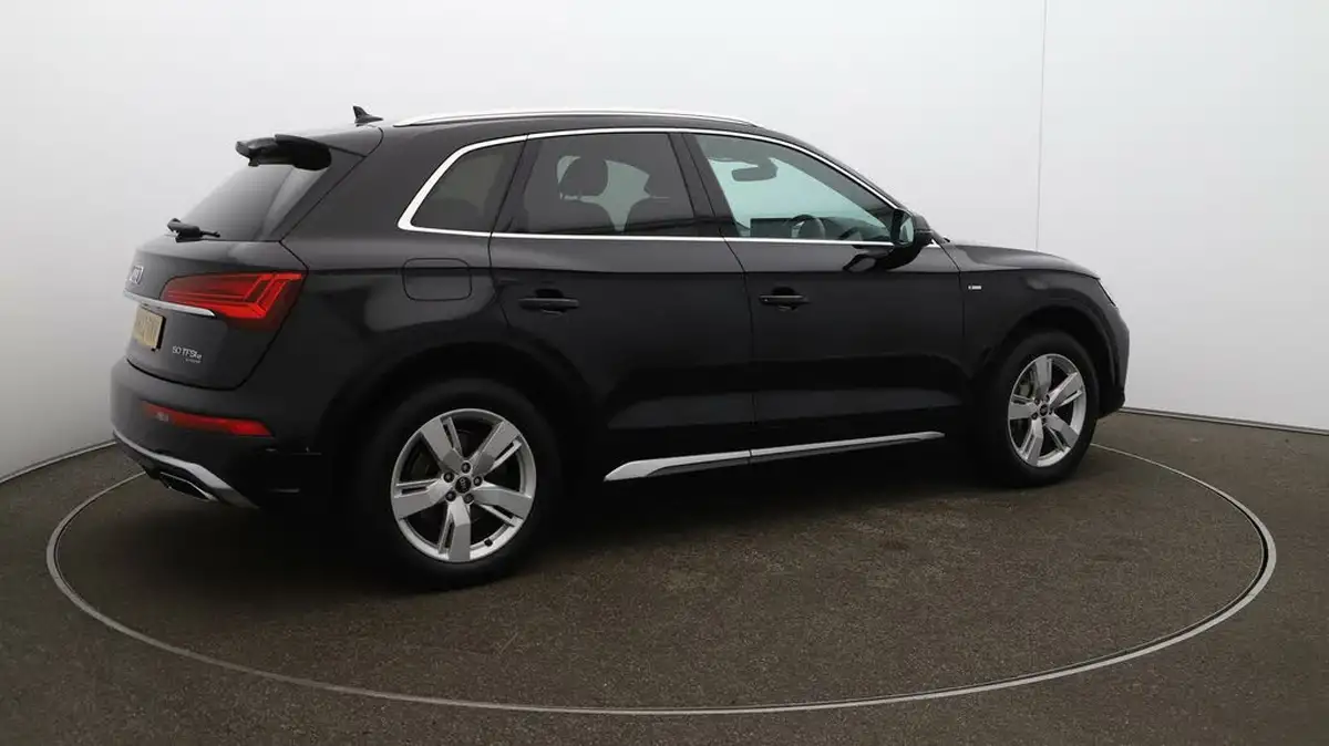 2022-audi-q5-20-50-tfsi-e-s-line-station-wagon-big-52