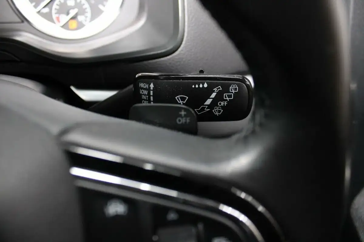 2018-skoda-karoq-15-tsi-edition-ss-dsg-big-38