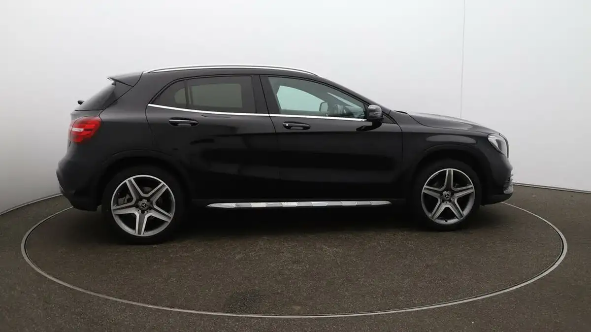 2020-mercedes-benz-gla-class-16-gla-200-amg-line-edition-plus-7g-dct-big-45