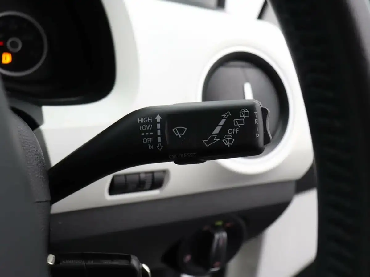 2017-seat-mii-10-design-mii-5d-big-31