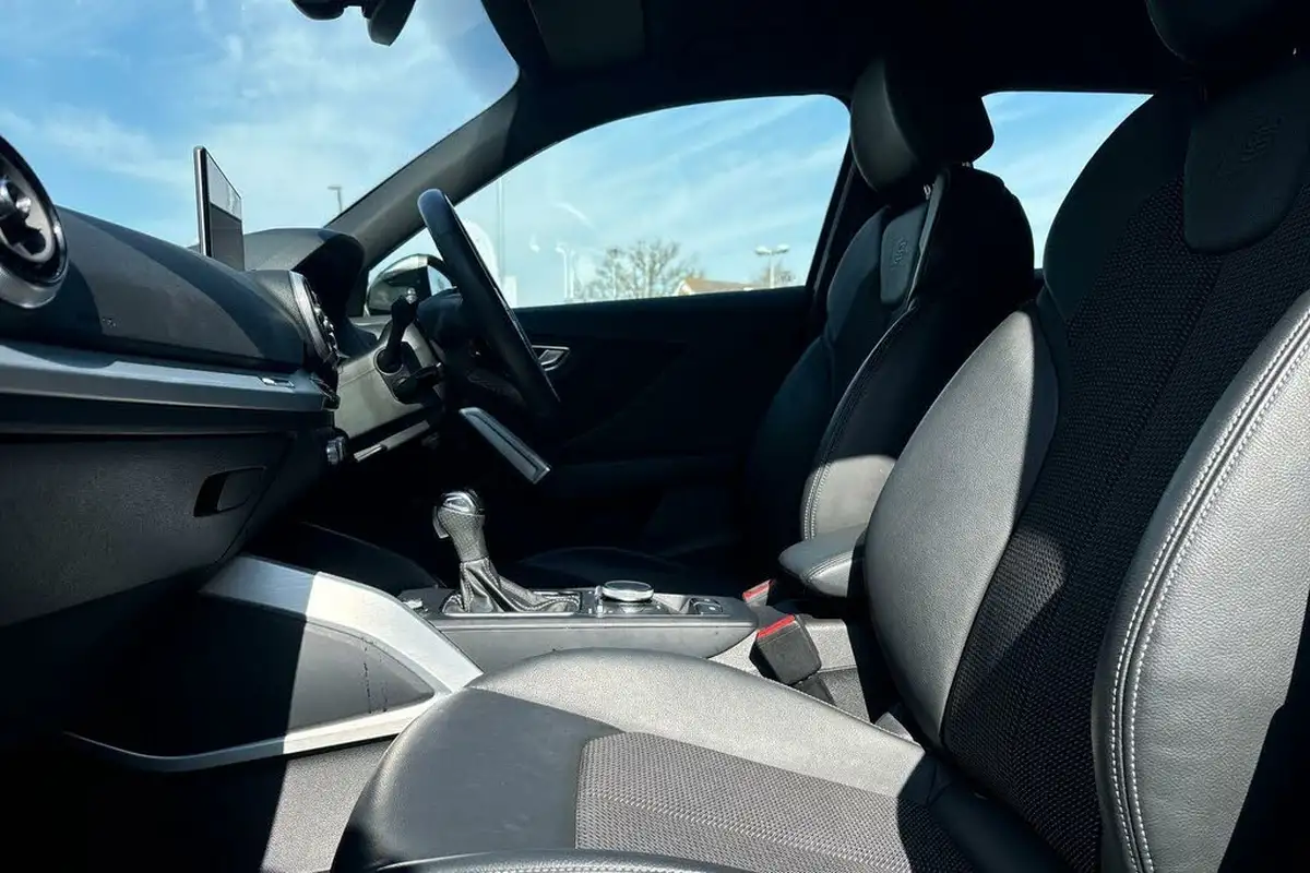2021-audi-q2-15-35-tfsi-s-line-tronic-big-26