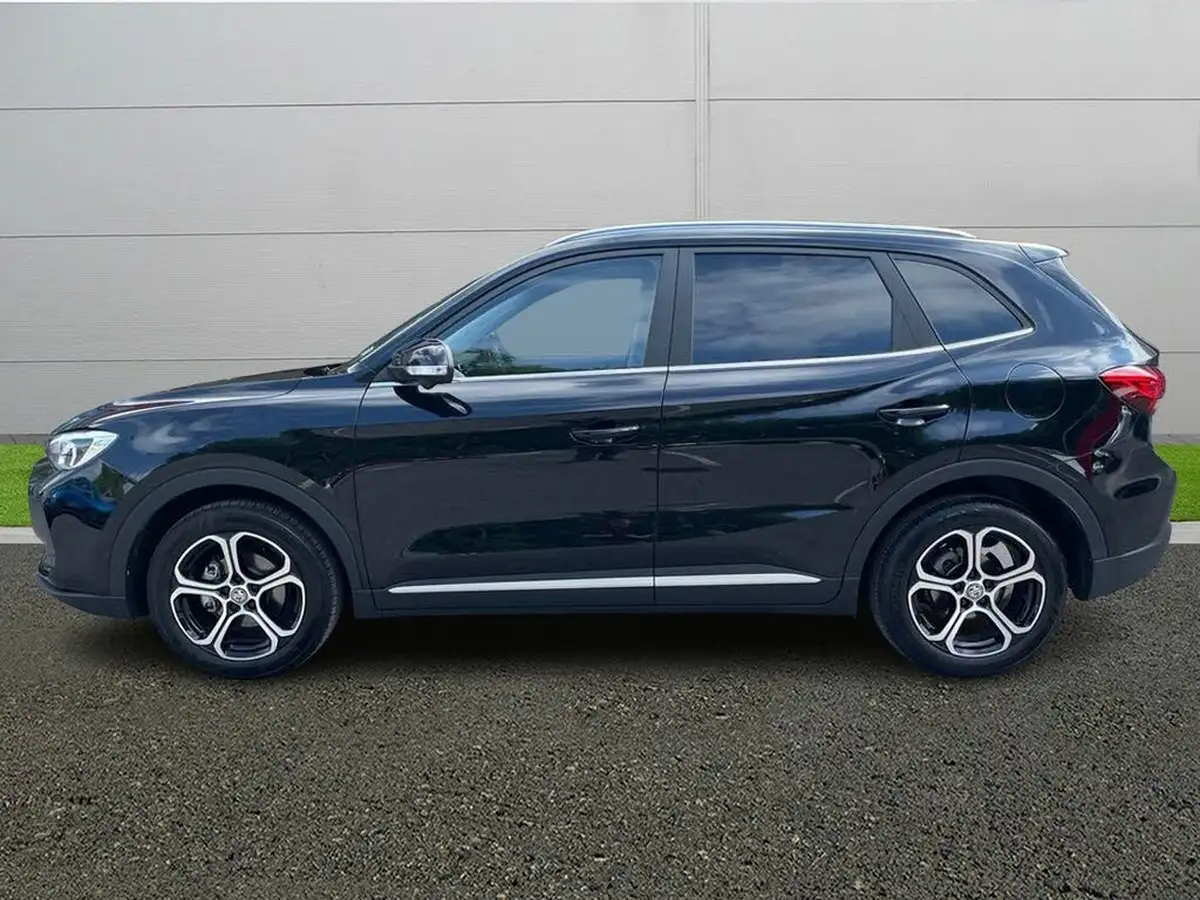 2025-mg-zs-suv-15-se-115ps-1495cc-big-3