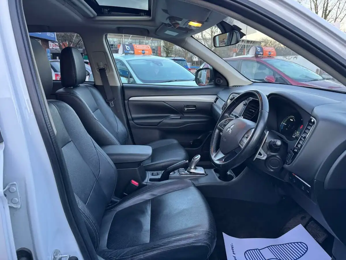 2014-mitsubishi-outlander-20-gx4hs-big-19