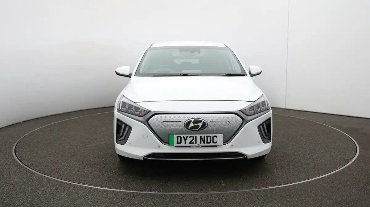 2021-hyundai-ioniq-e-premium-se-electric-100kw-big-43