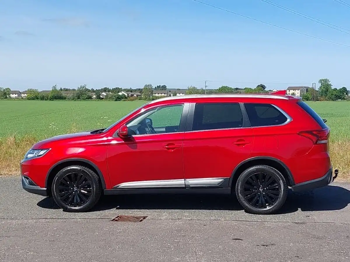 2019-mitsubishi-outlander-20-design-big-3