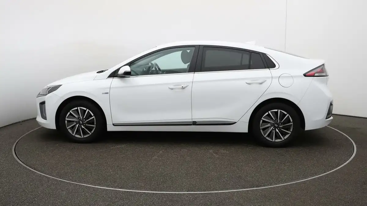 2021-hyundai-ioniq-e-premium-se-electric-100kw-big-67
